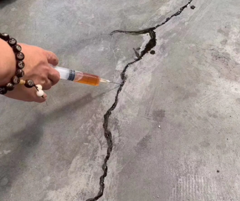 新巴尔虎右混凝土裂缝修补技术详解​